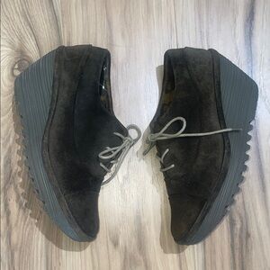 Fly London Yif Sludge women's suede heeled shoes booties